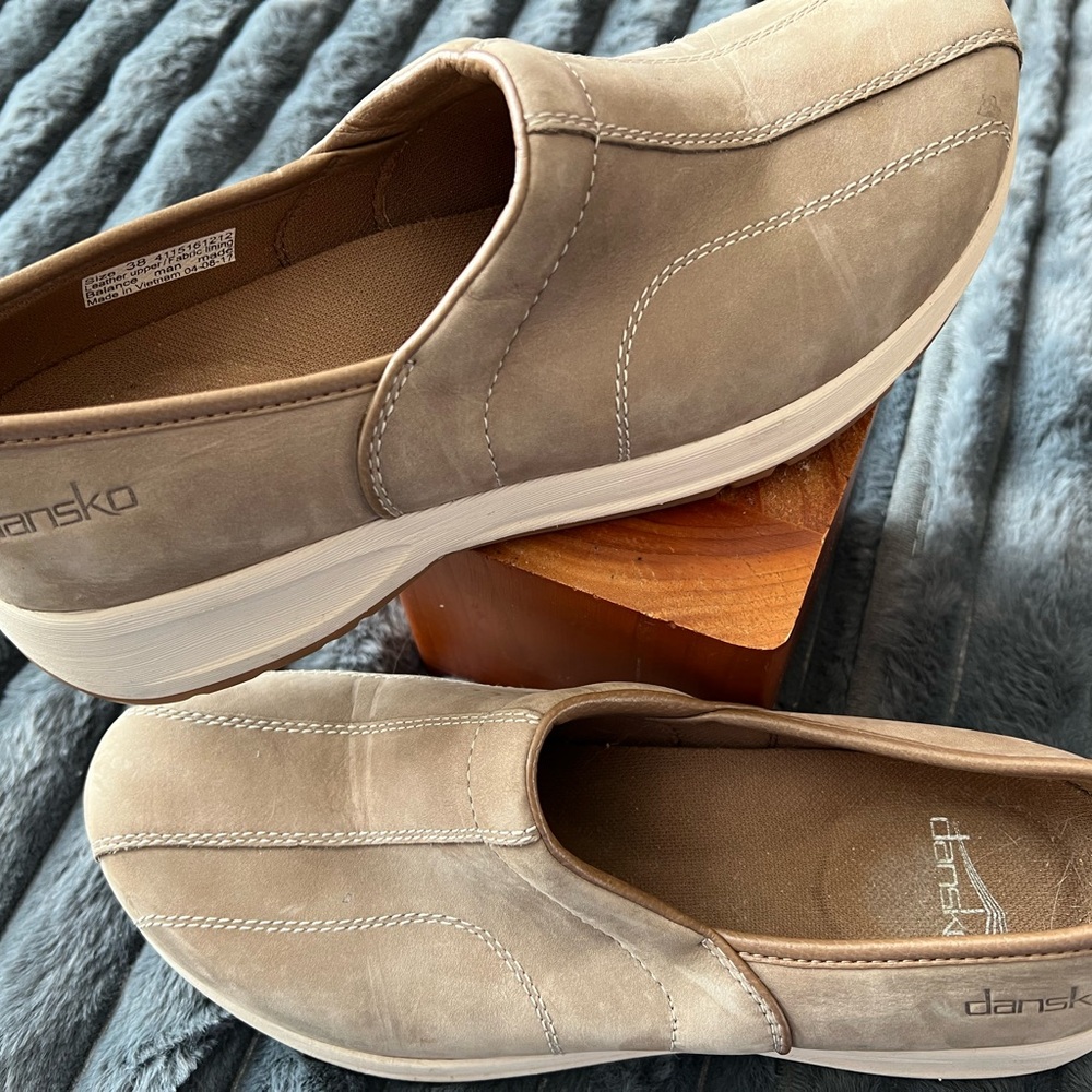 Dansko Beige Nubuck Professional Comfort Loafers